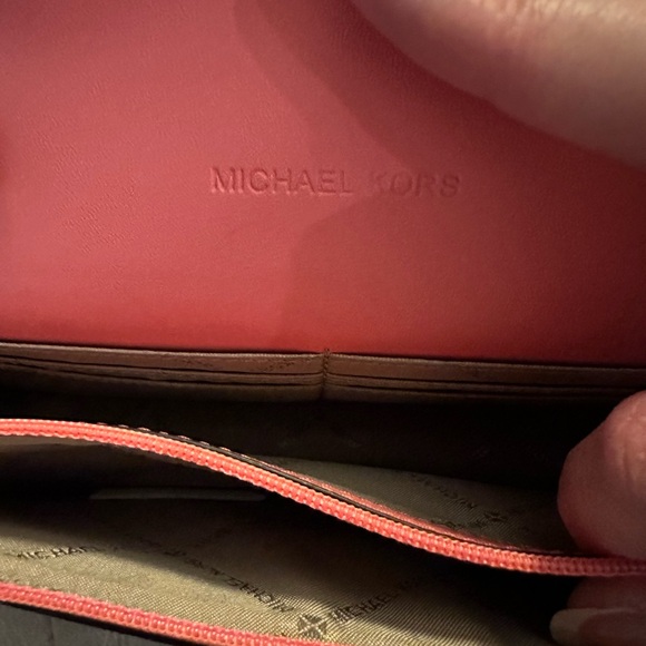 NWT Michael Kors Crossbody - Picture 8 of 9